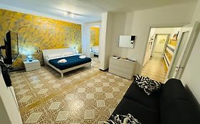 Willy'S Apartment